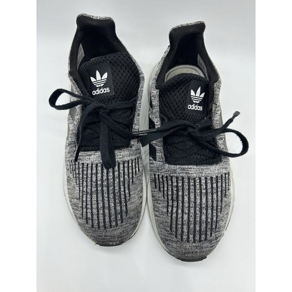 Adidas Swift Run Knit Black Gray Sneakers Kids Lightweight Running Shoes Sz 2 - Picture 2 of 5